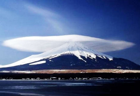 lenticular cloud fuji