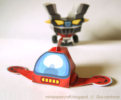 mini papercraft Gus Santome